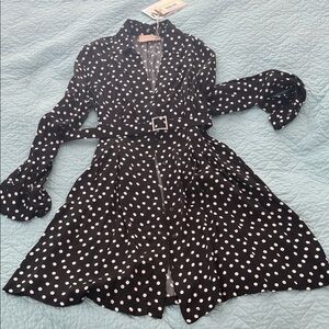 NWT KAOS Black and White Polka Dot Button front belted short Dress sz 42/S